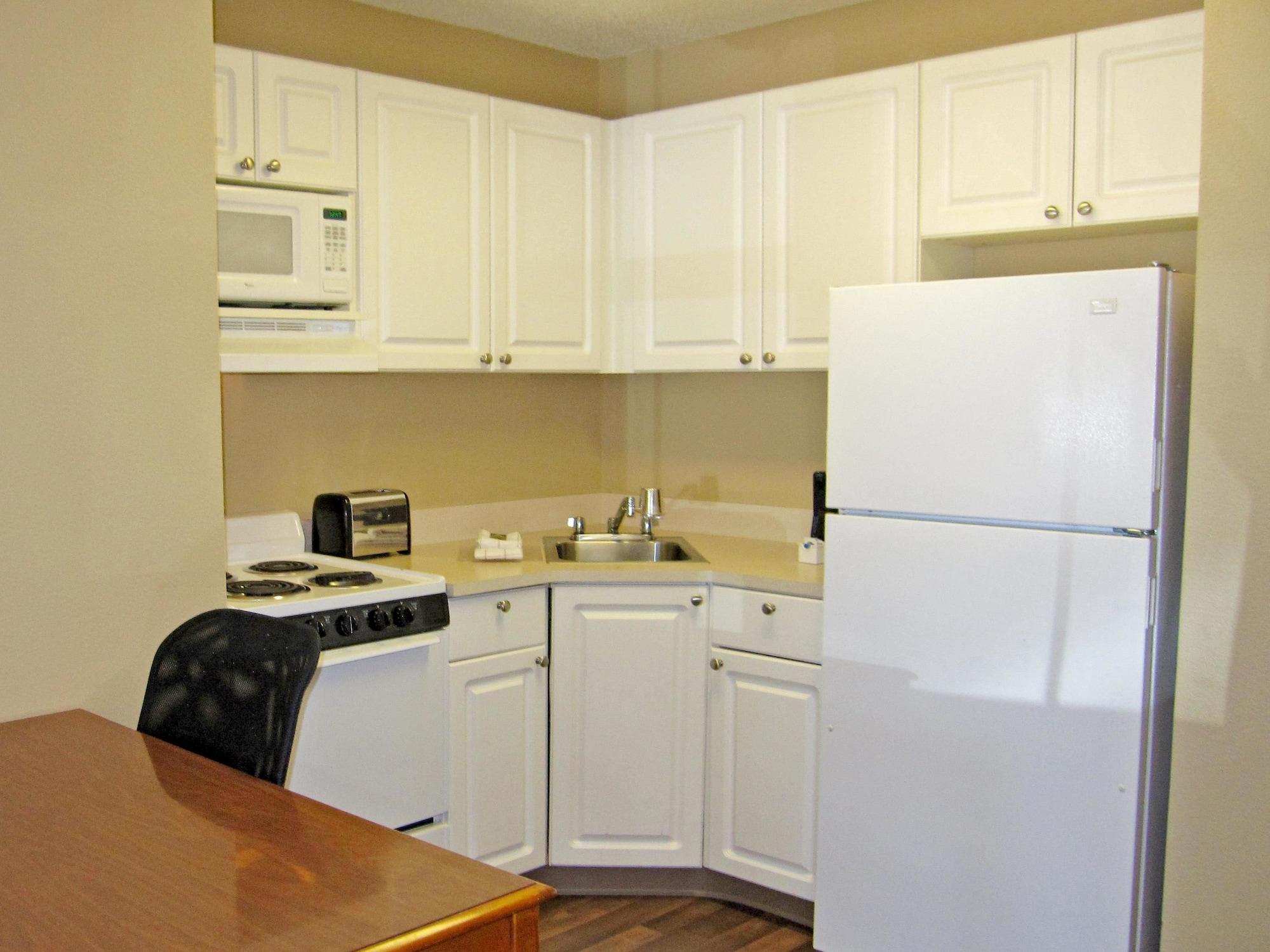 Extended Stay America Suites - Detroit - Novi - Orchard Hill Place Northville Exterior photo