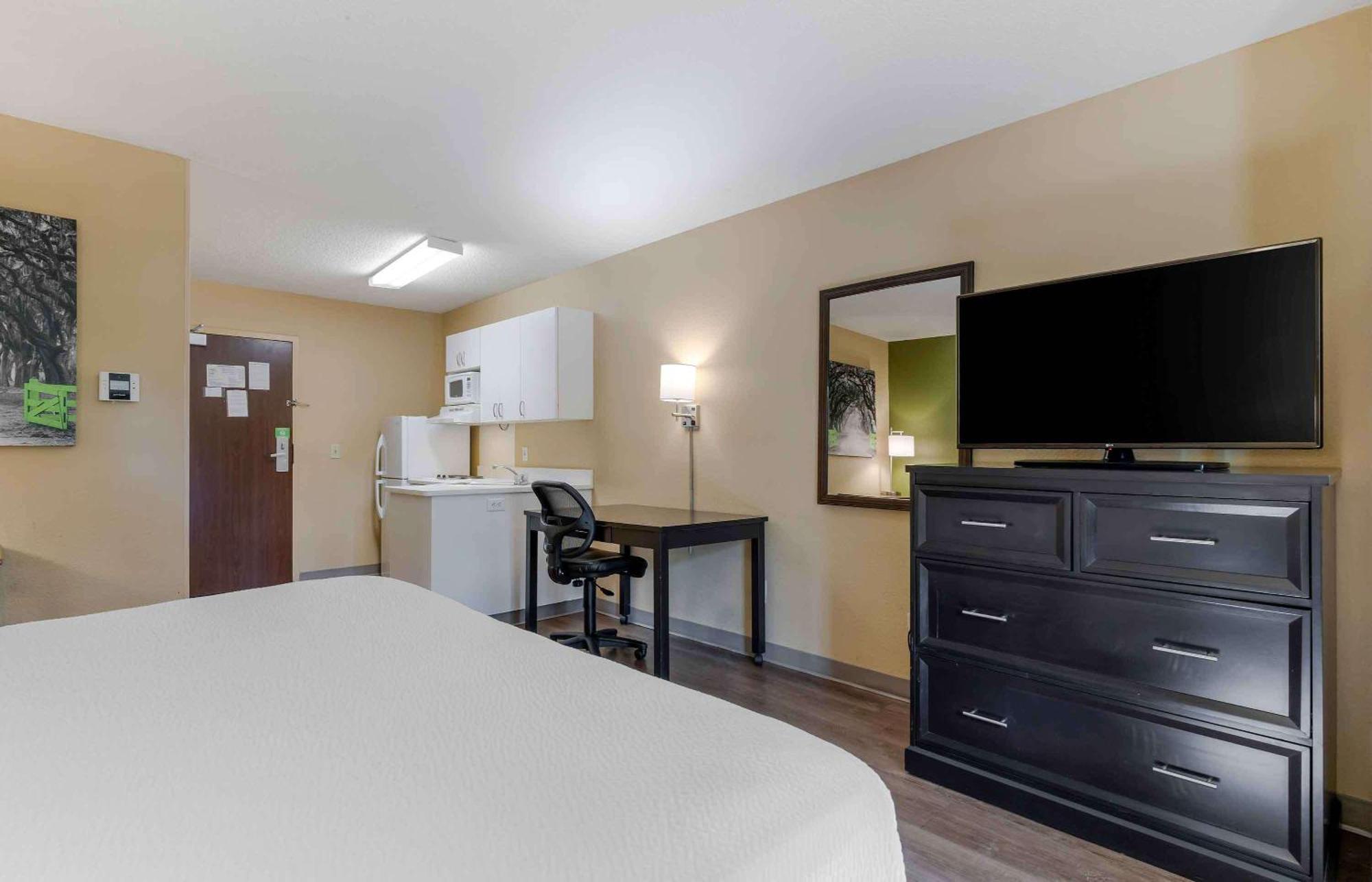 Extended Stay America Suites - Detroit - Novi - Orchard Hill Place Northville Exterior photo