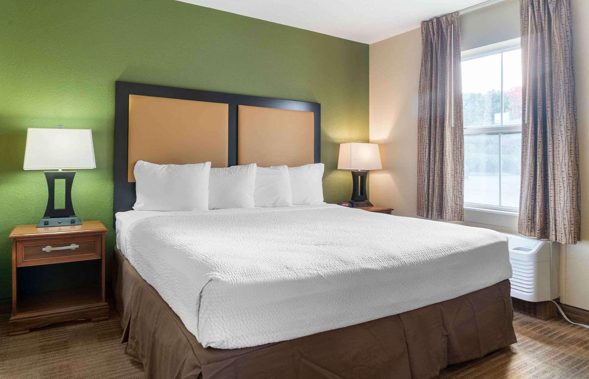 Extended Stay America Suites - Detroit - Novi - Orchard Hill Place Northville Exterior photo